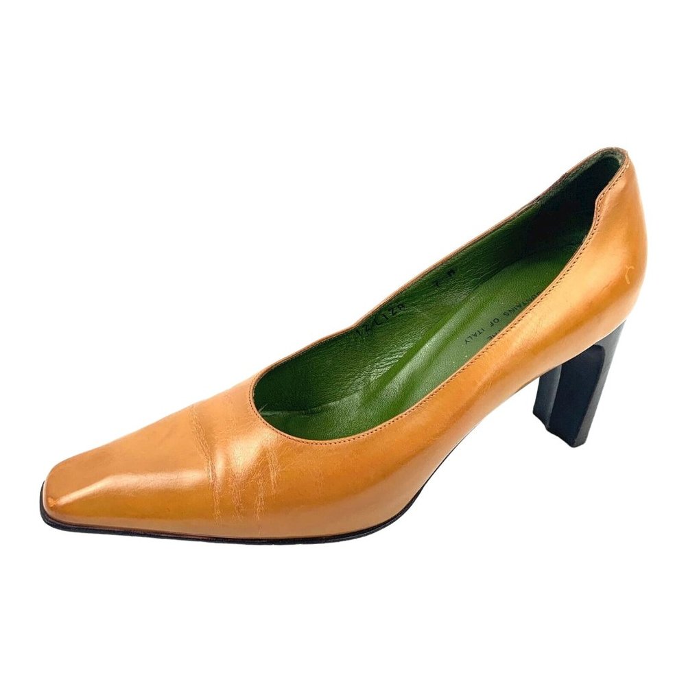 DONALD J. PLINER Liza Sienna‎ Italian Leather Pumps